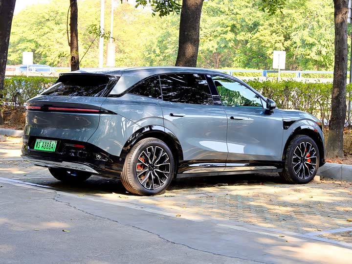 Фото 7 - Zeekr 7X