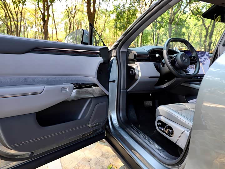 Фото 9 - Zeekr 7X