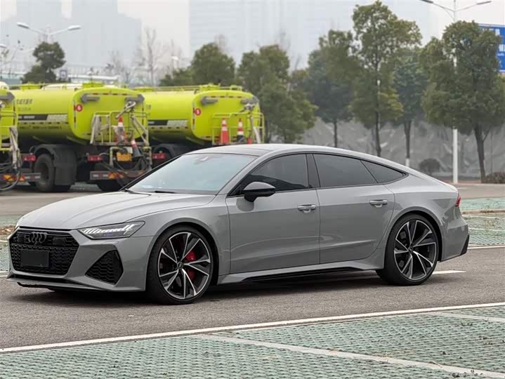 Фото 1 - Audi RS 7