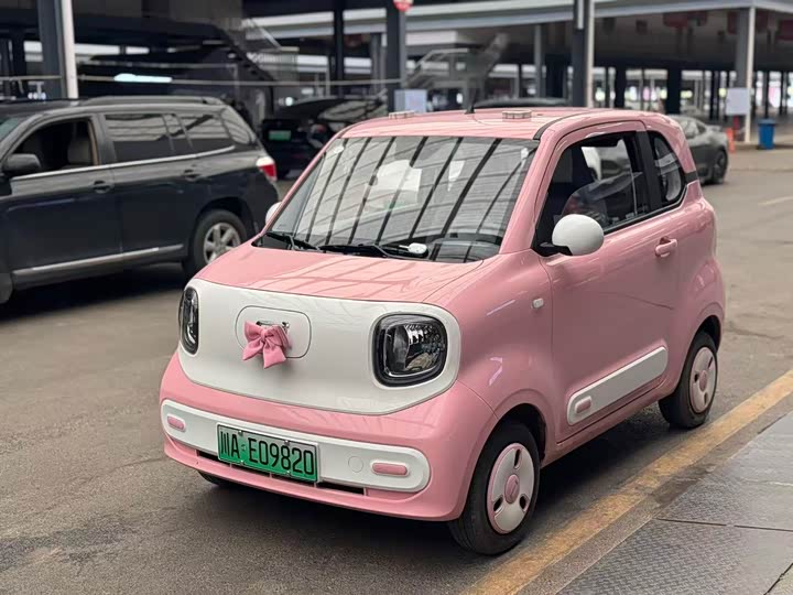 Фото 1 - Bestune Pony