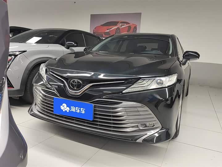 Photo 2 - Toyota Camry