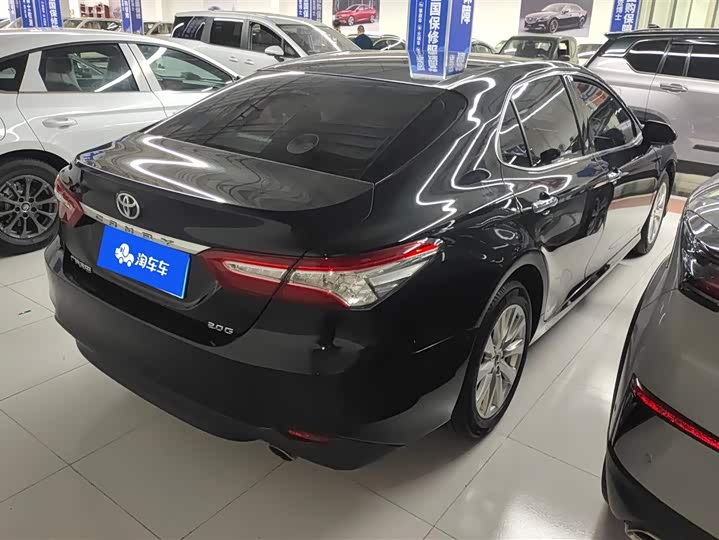 Photo 3 - Toyota Camry