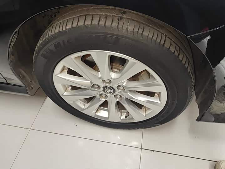 Photo 6 - Toyota Camry