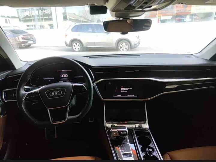 Фото 3 - Audi A6