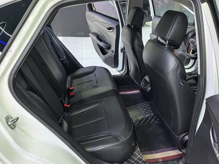 Фото 8 - Buick Excelle GT