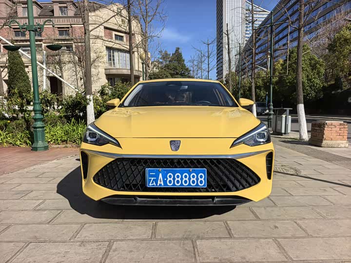 Фото 2 - Roewe i5