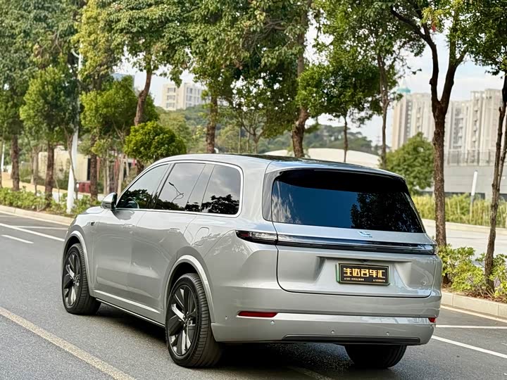 Фото 8 - LiXiang L9