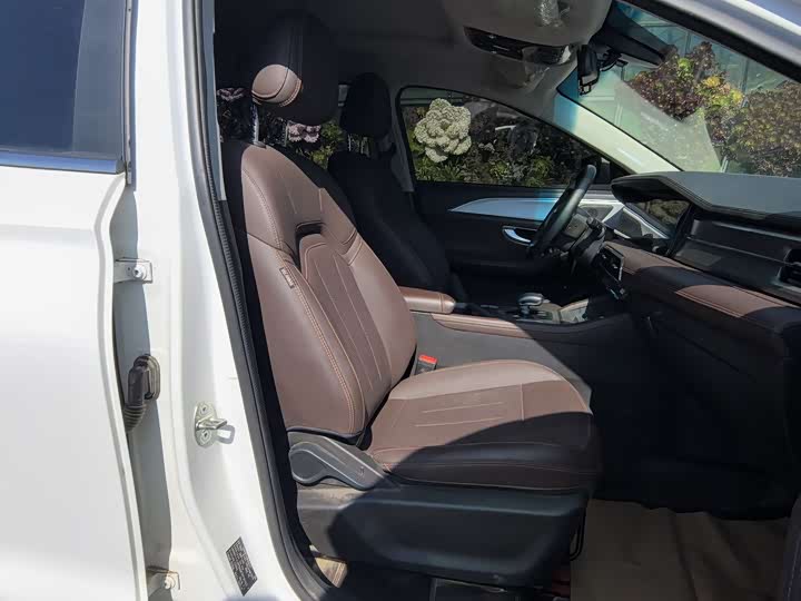 Фото 5 - Jetour X95