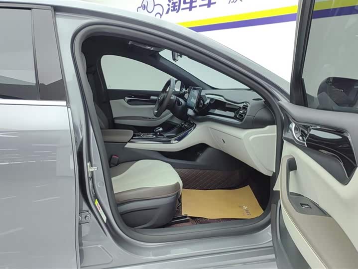 Фото 8 - BYD Qin Plus