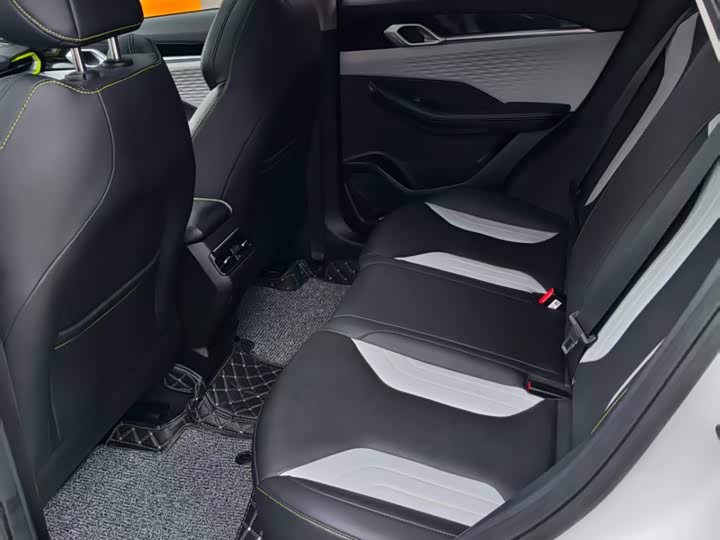 Photo 6 - Geely Coolray