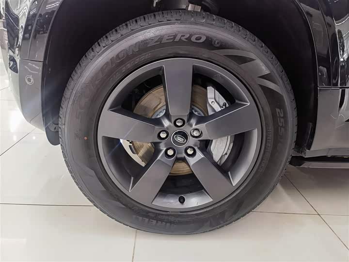 Фото 4 - Land Rover Defender