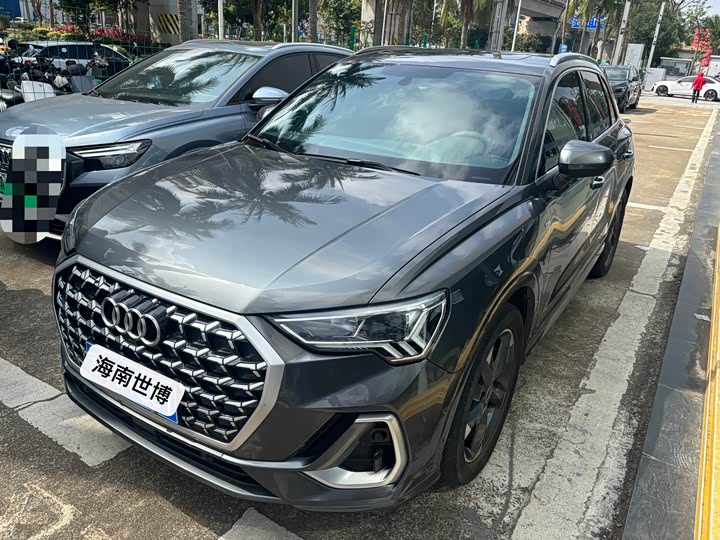 Фото 1 - Audi Q3