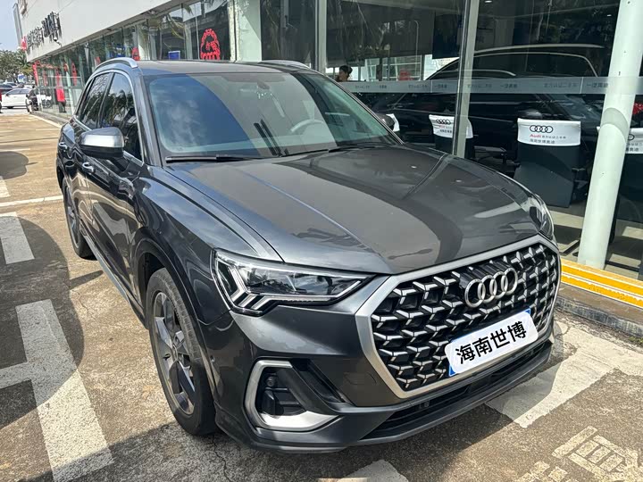 Фото 2 - Audi Q3