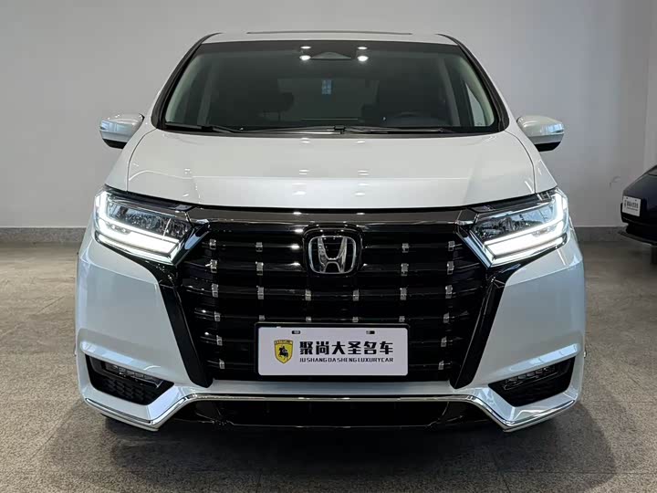 Фото 2 - Honda Elysion