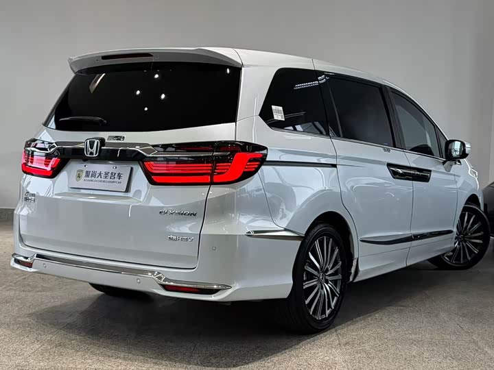 Фото 7 - Honda Elysion