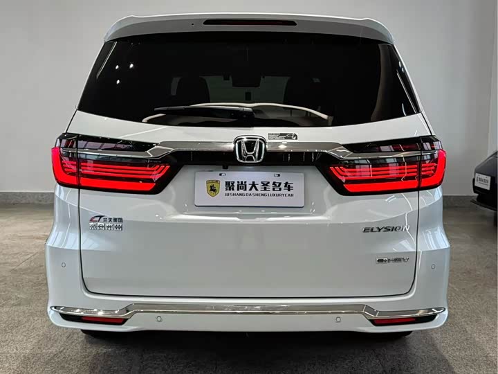 Фото 8 - Honda Elysion