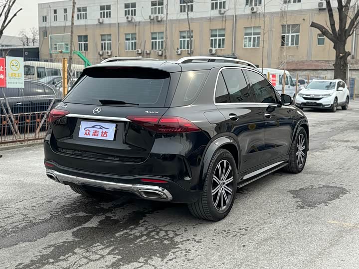 Фото 4 - Mercedes-Benz GLE-Class