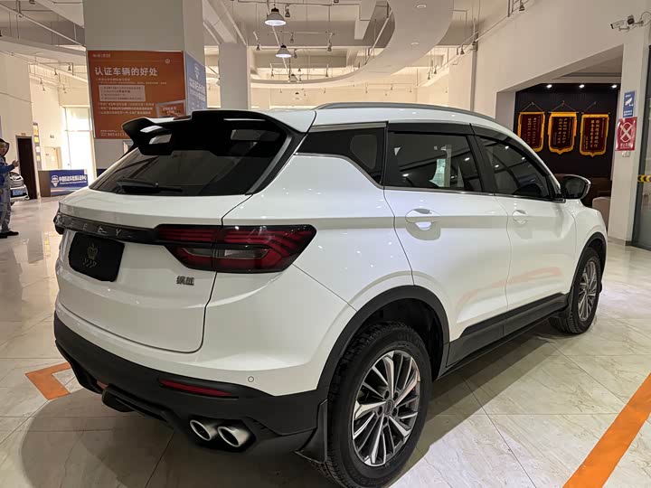 Фото 4 - Geely Coolray