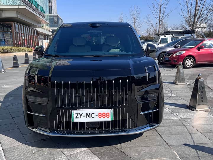 Фото 2 - Zeekr 009