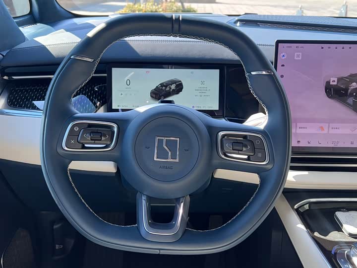 Фото 7 - Zeekr 009