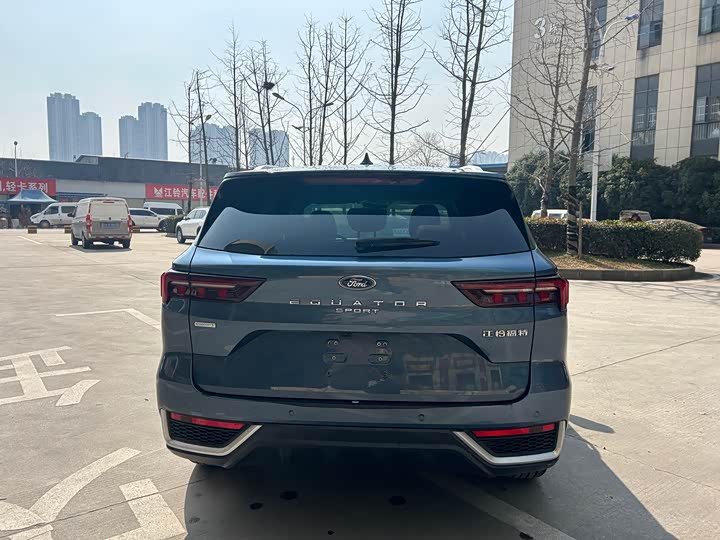 Фото 8 - Ford Equator Sport