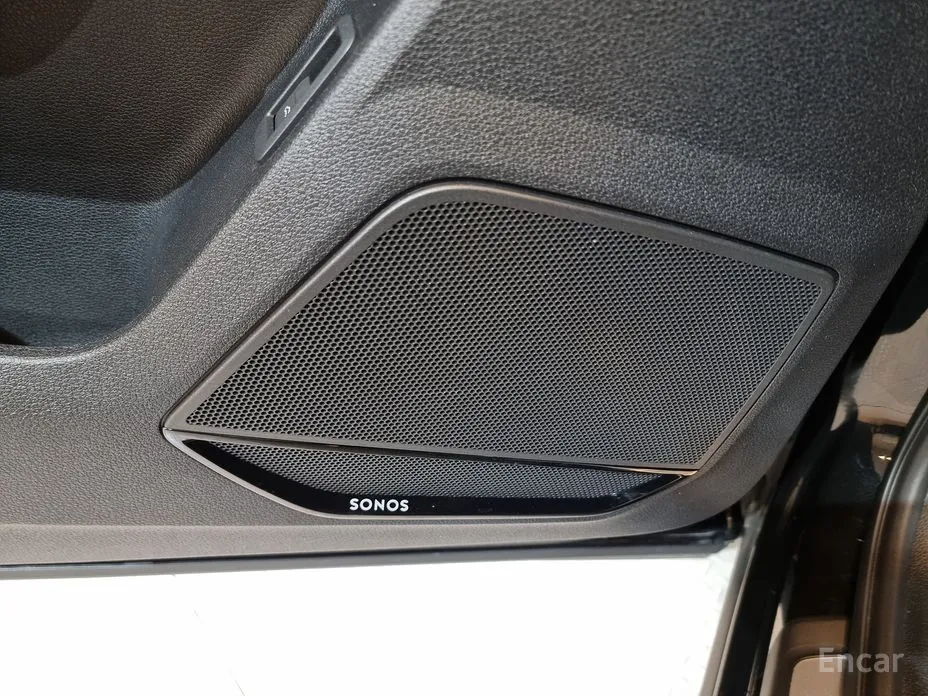 Фото 12 - Audi Q3