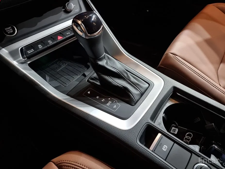 Фото 8 - Audi Q3