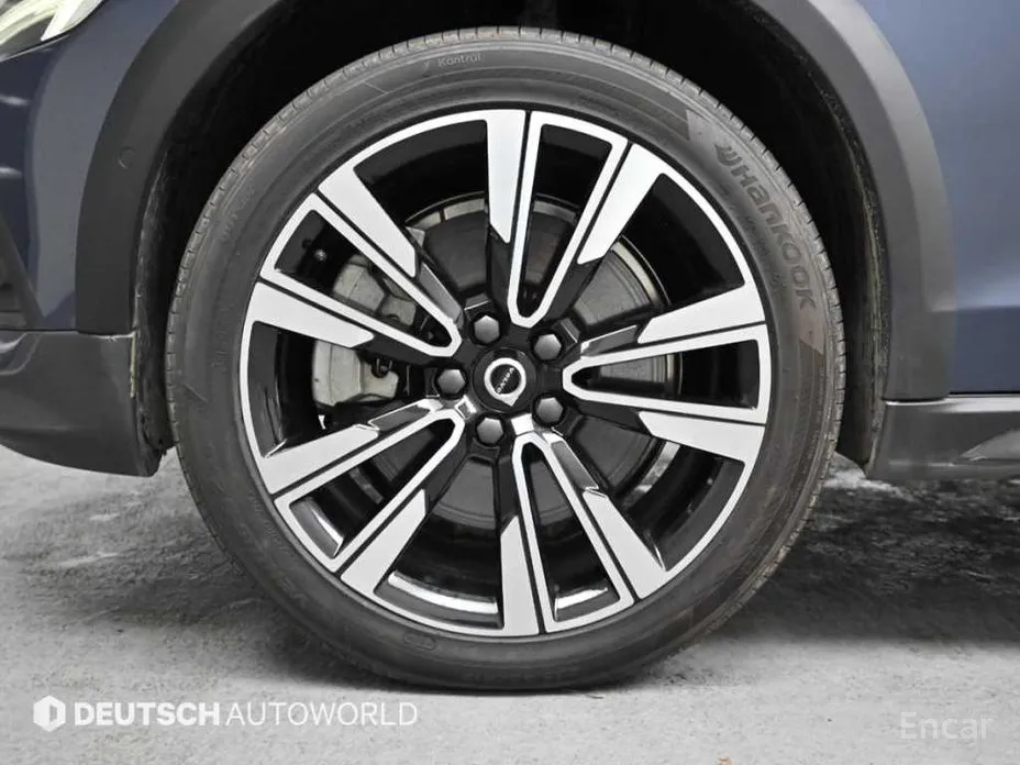 Фото 5 - Volvo V60