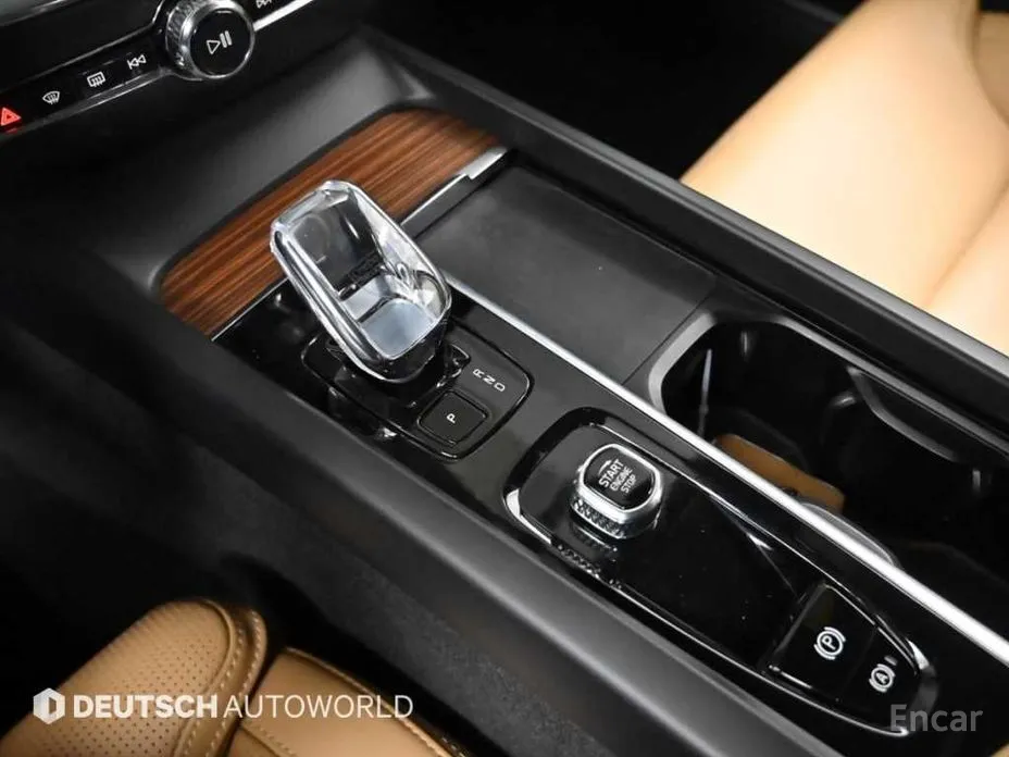 Фото 9 - Volvo V60