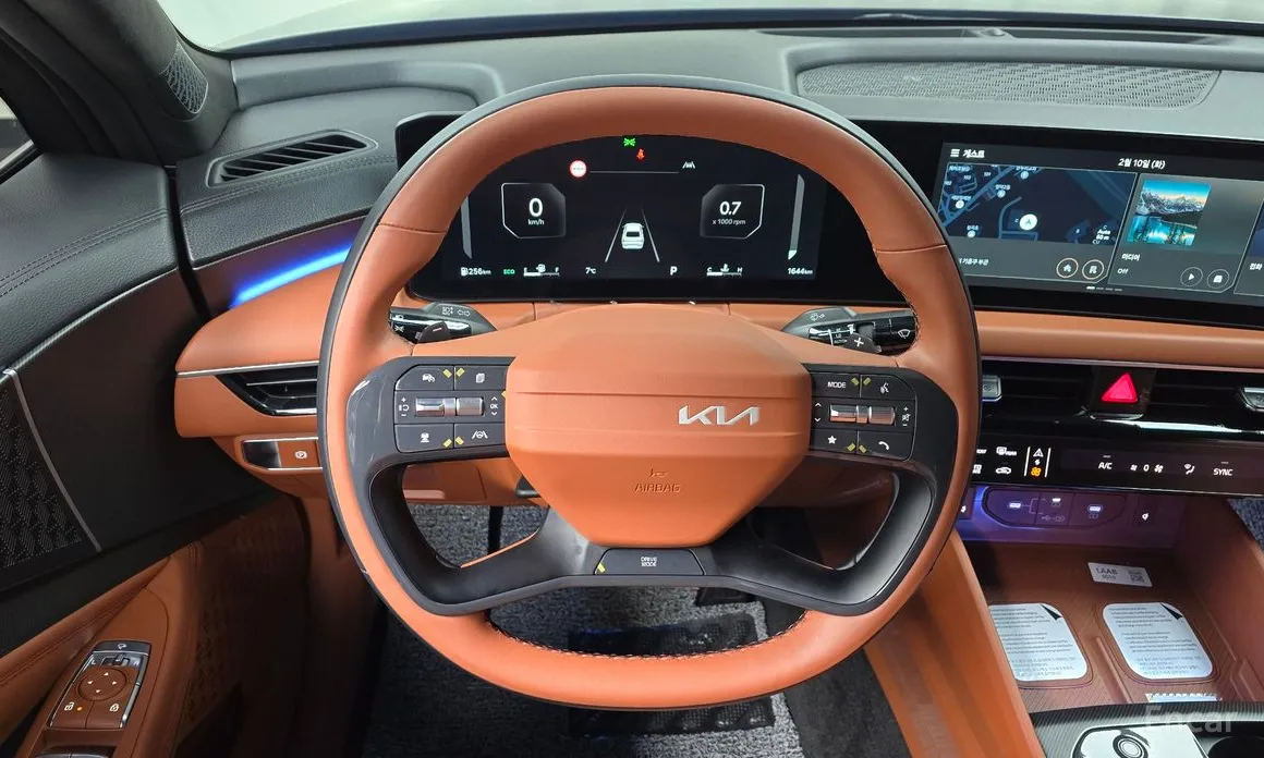 Фото 13 - Kia K8