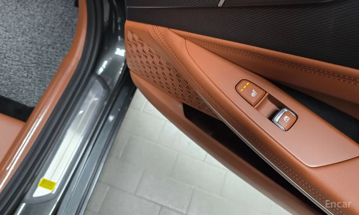 Фото 19 - Kia K8