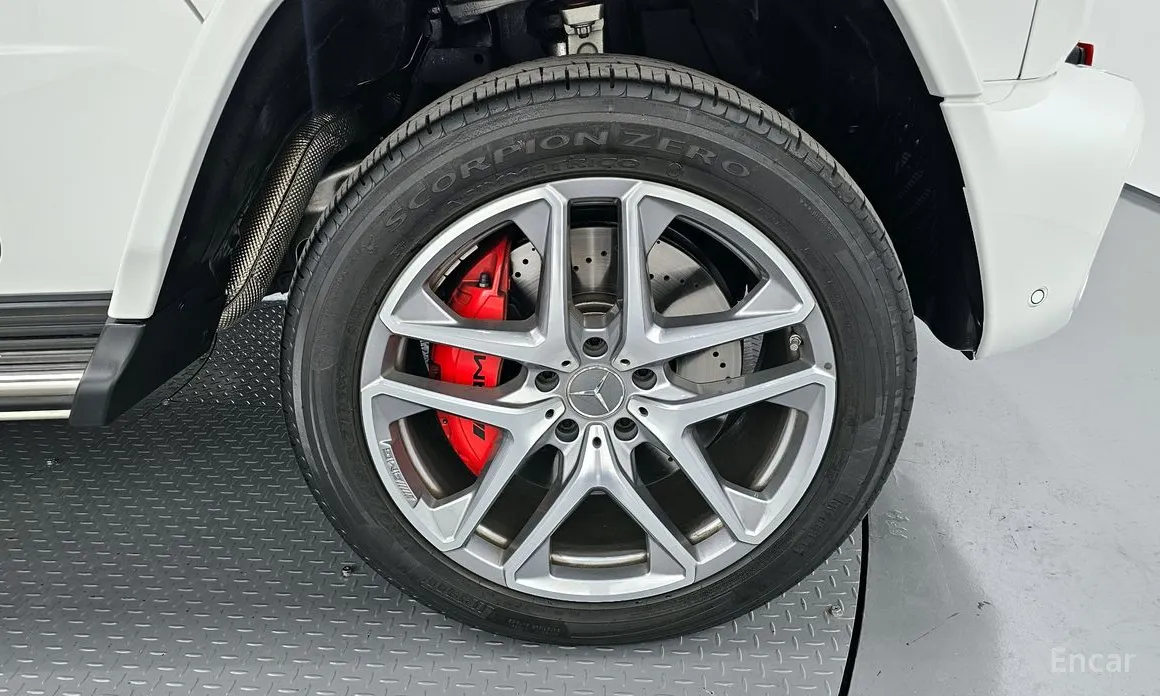 Фото 5 - Mercedes-Benz G-Class