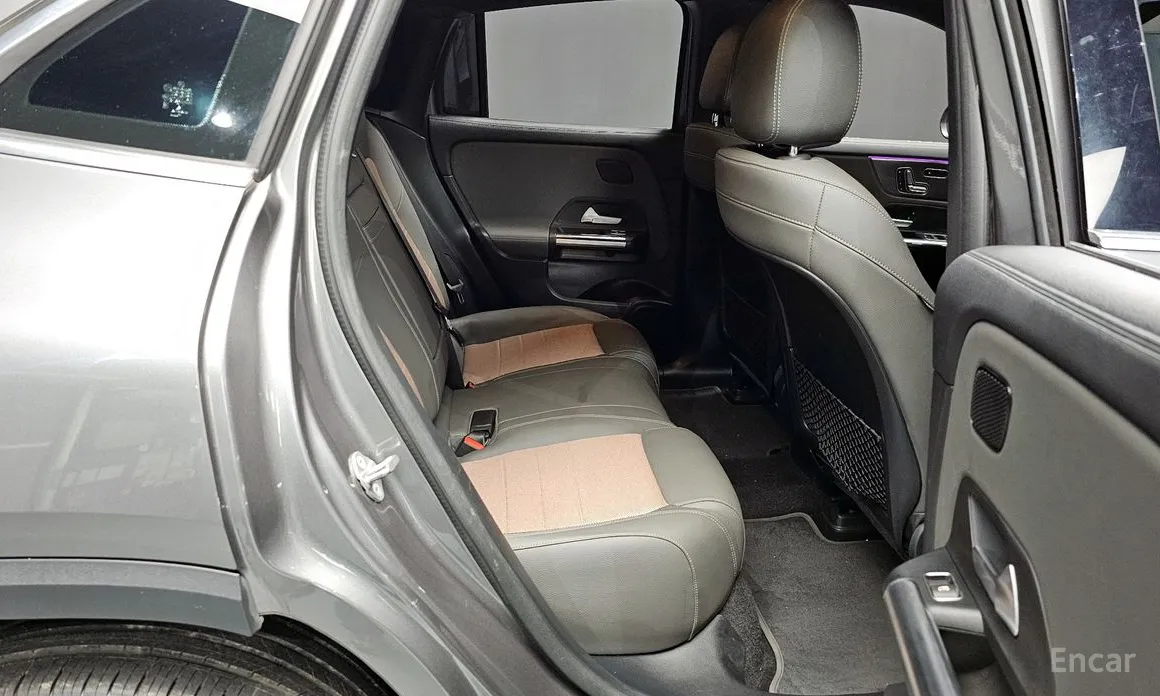 Фото 12 - Mercedes-Benz EQA