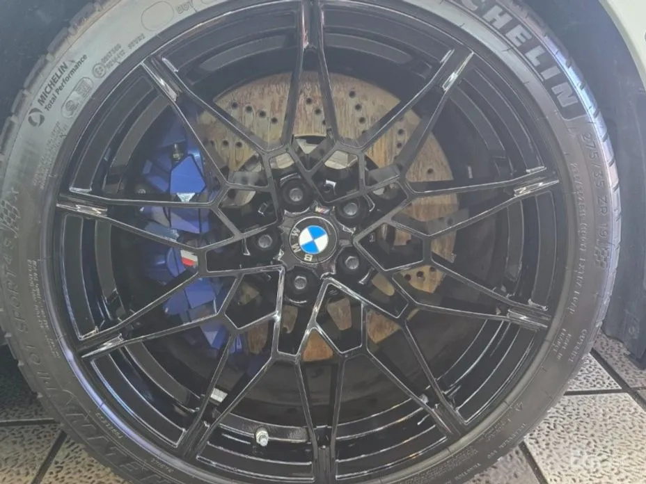 Фото 10 - BMW M3