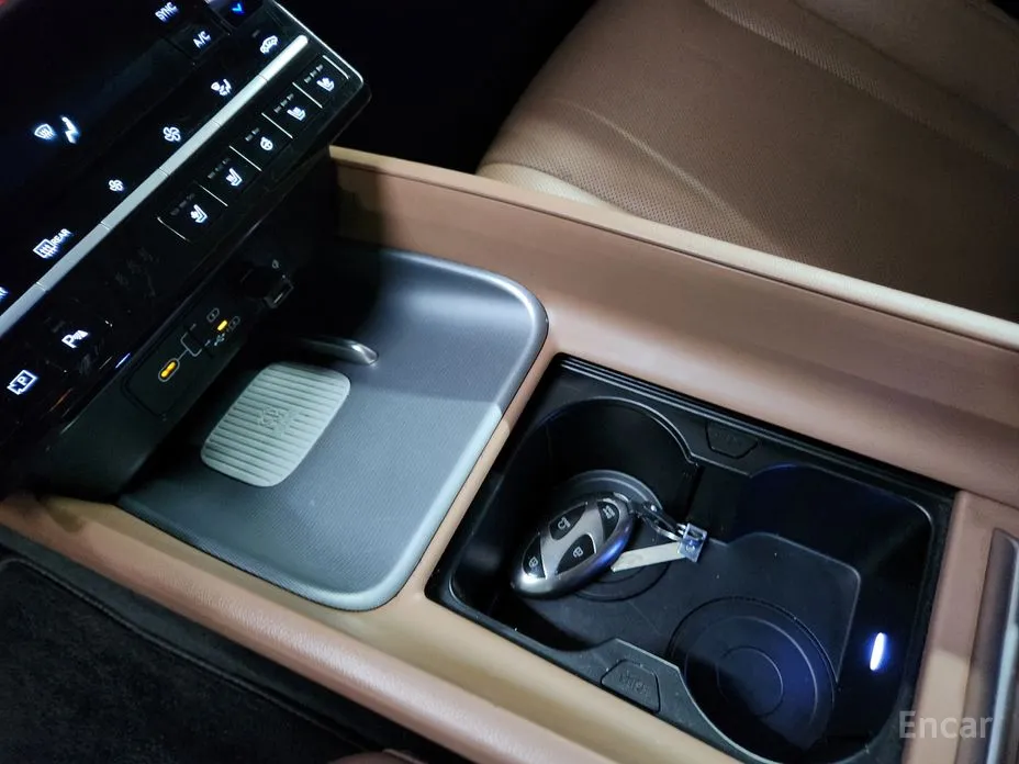 Фото 12 - Hyundai Grandeur