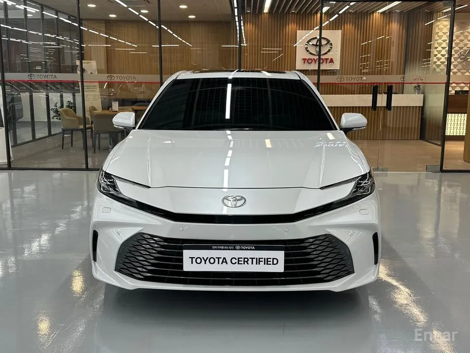 Фото 3 - Toyota Camry