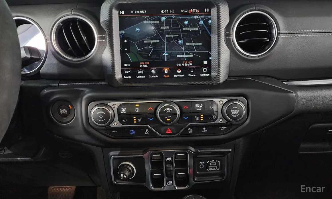 Фото 16 - Jeep Wrangler