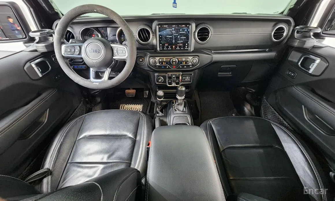 Фото 7 - Jeep Wrangler