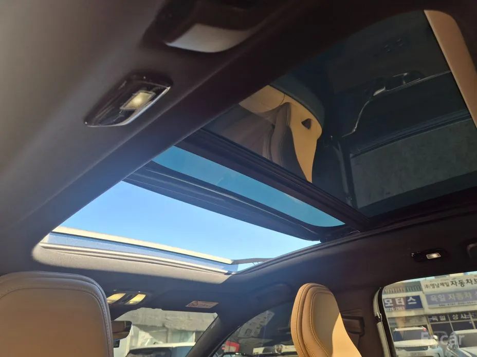 Фото 12 - Volvo S90