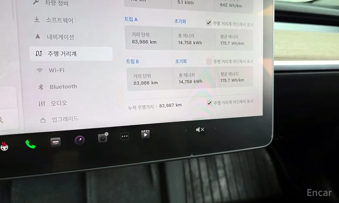 Фото 8 - Tesla Model 3