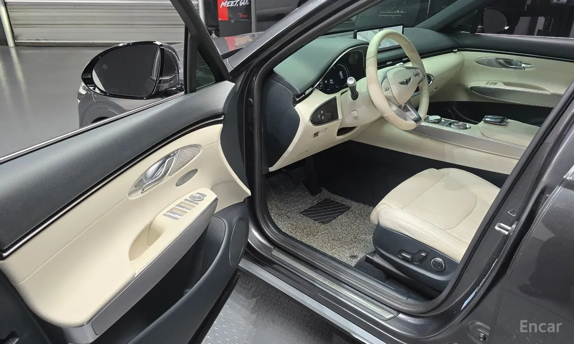 Фото 11 - Genesis GV70