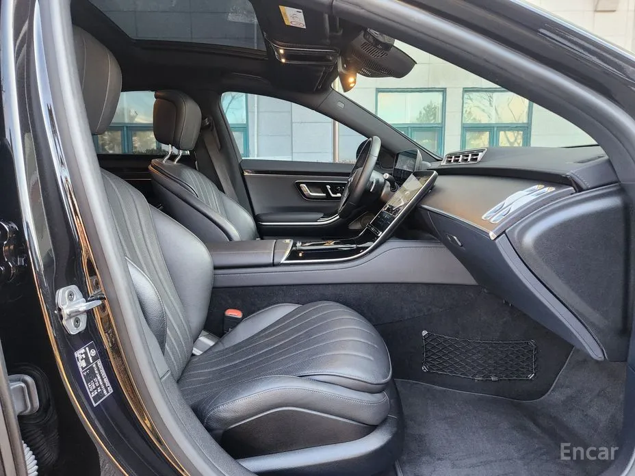 Фото 10 - Mercedes-Benz S-Class