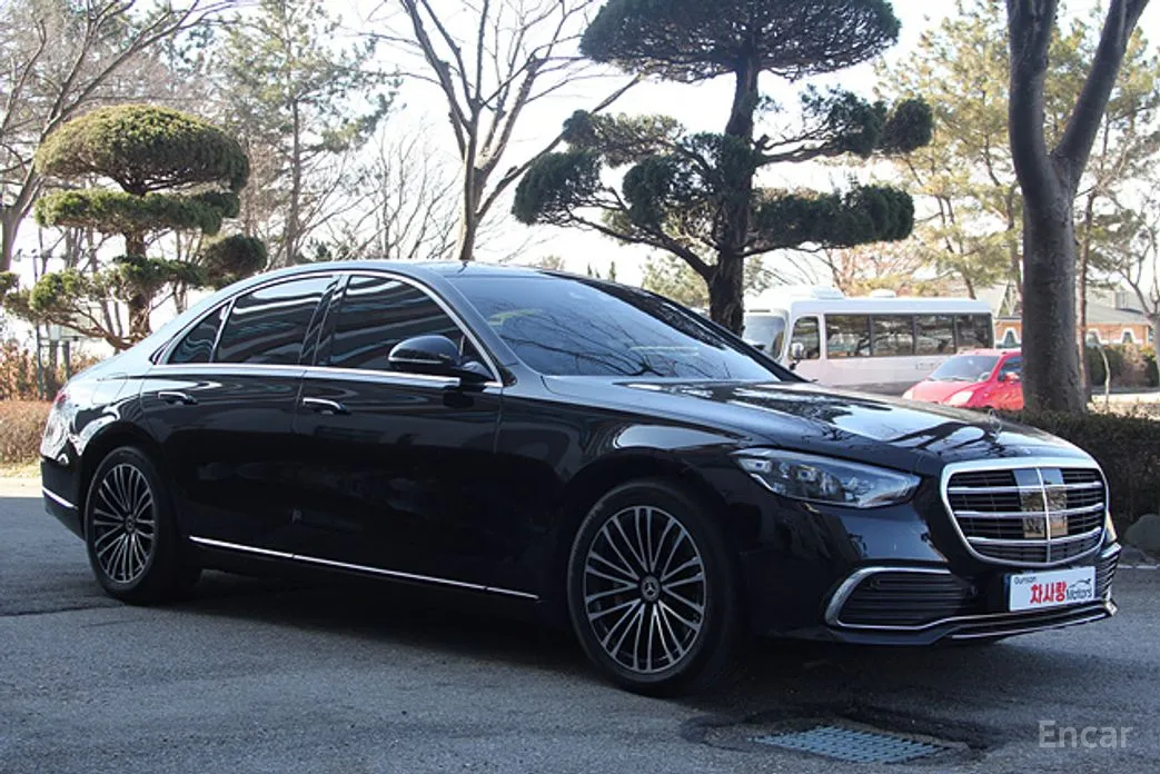 Фото 6 - Mercedes-Benz S-Class