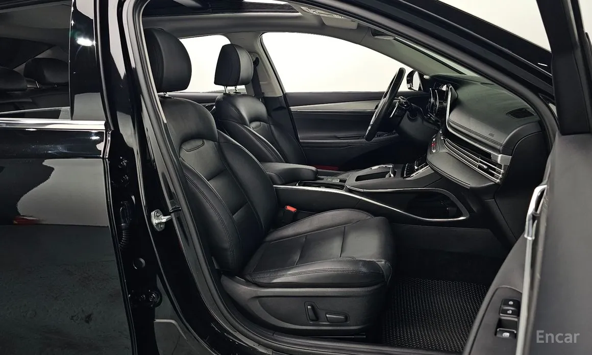 Фото 10 - Hyundai Grandeur