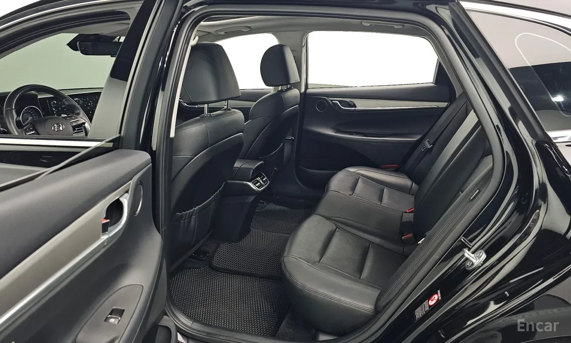 Фото 12 - Hyundai Grandeur