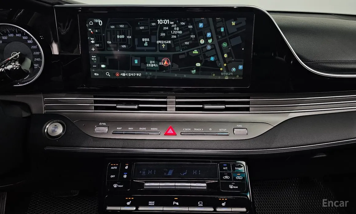 Фото 14 - Hyundai Grandeur