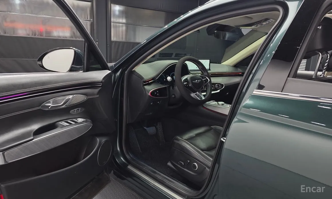 Фото 10 - Genesis GV70