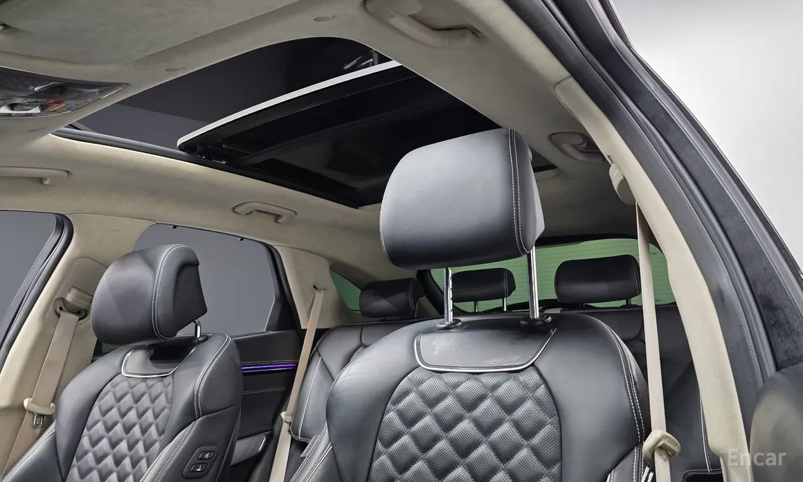 Фото 18 - Genesis GV70