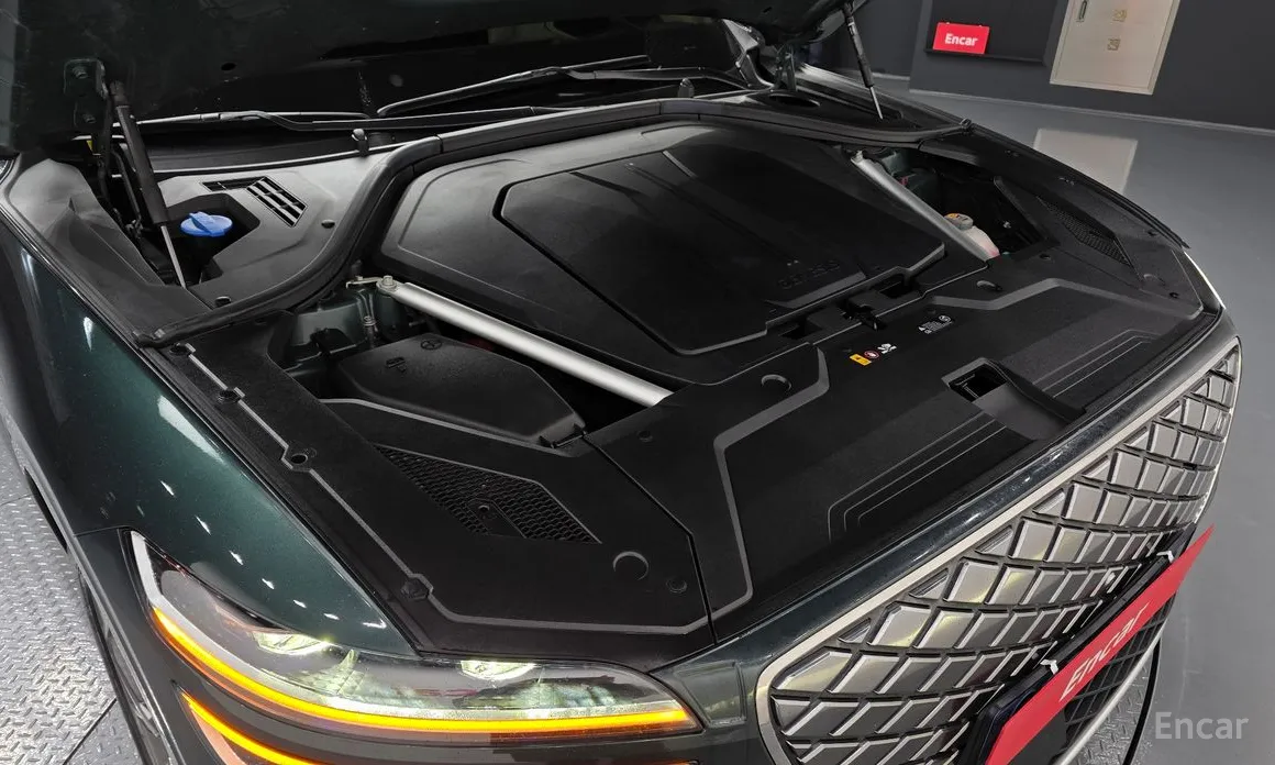 Фото 6 - Genesis GV70