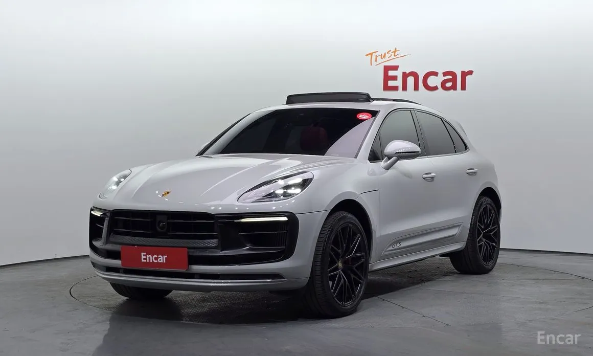 Фото 1 - Porsche Macan